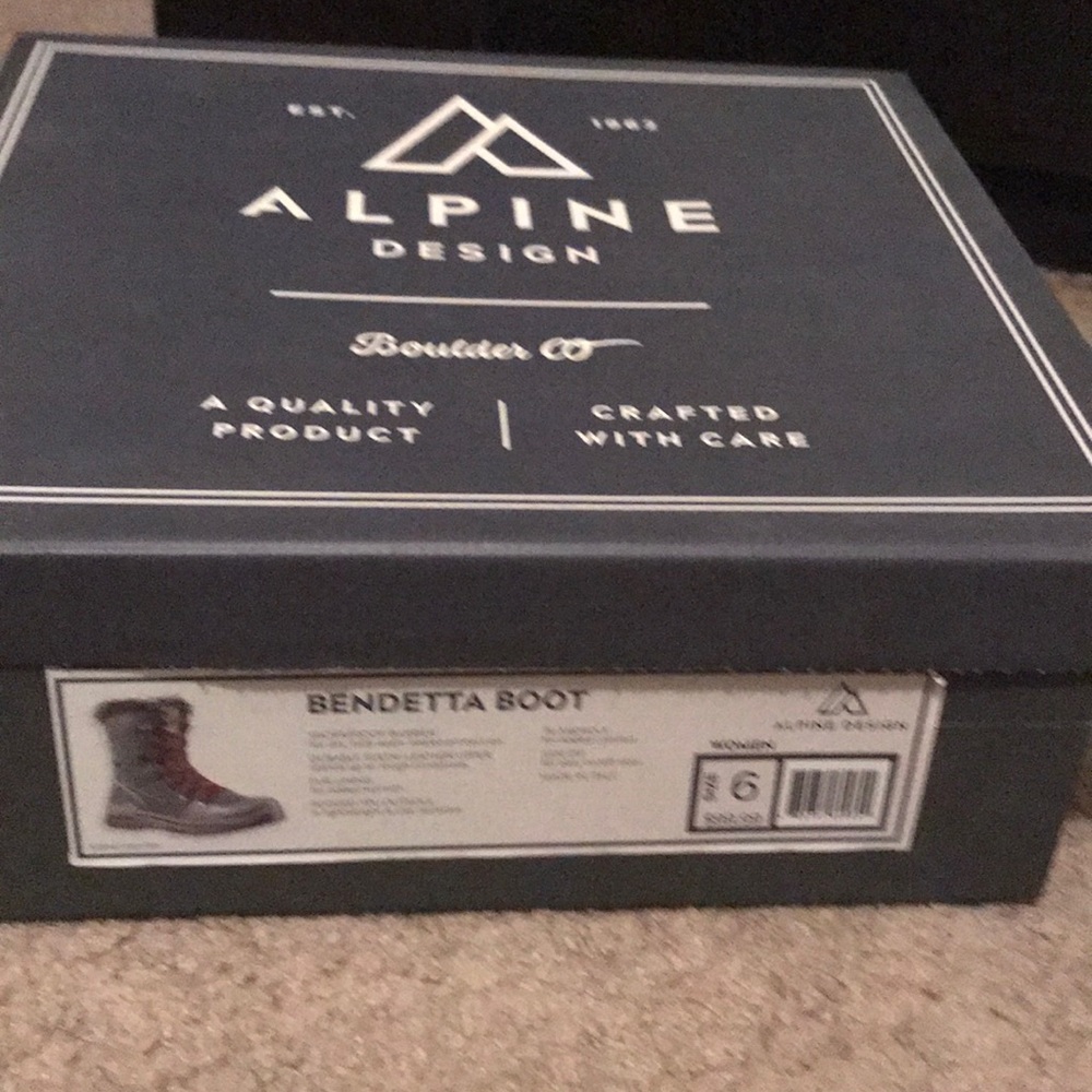 Alpine boots